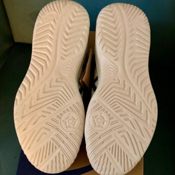 Asics Gel-Dedicate 8 Pickleball Sneakers - Picture 4 of 4